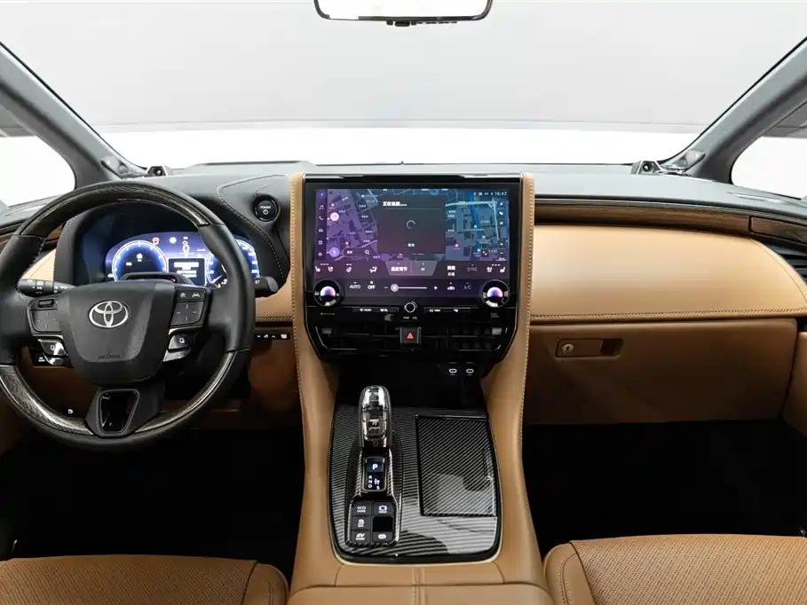 Toyota Alphard 2024 Hybrid 2.5L Ultimate Enjoyment Edition фото 10