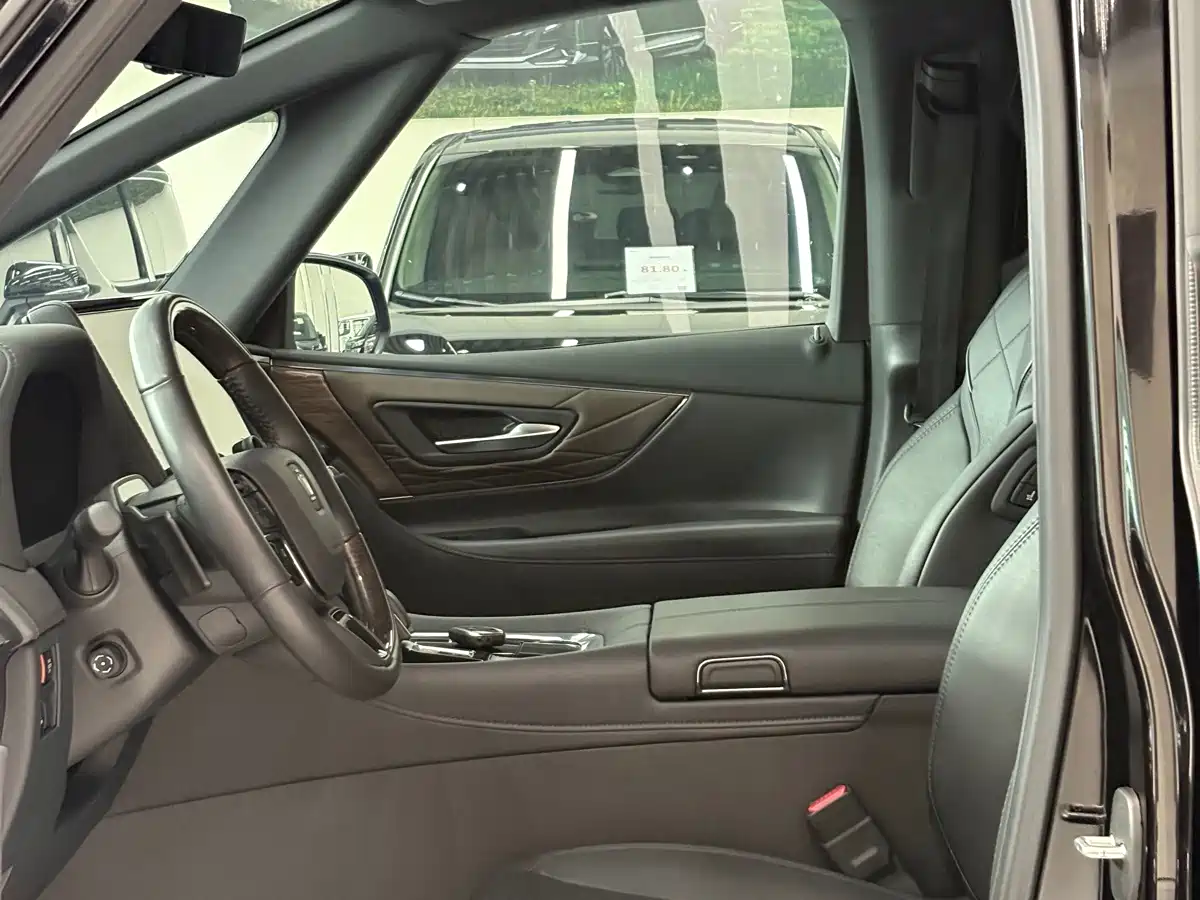 Toyota Vellfire 2025 2024 Crown Hybrid 2.5L Executive Premium Edition