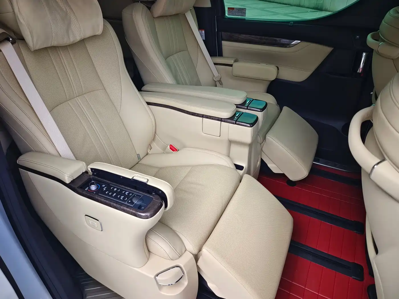 Toyota Vellfire 2023 Crown Hybrid 2.5L HV Ultimate фото 13