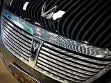 Photo 4 - Hyundai Equus