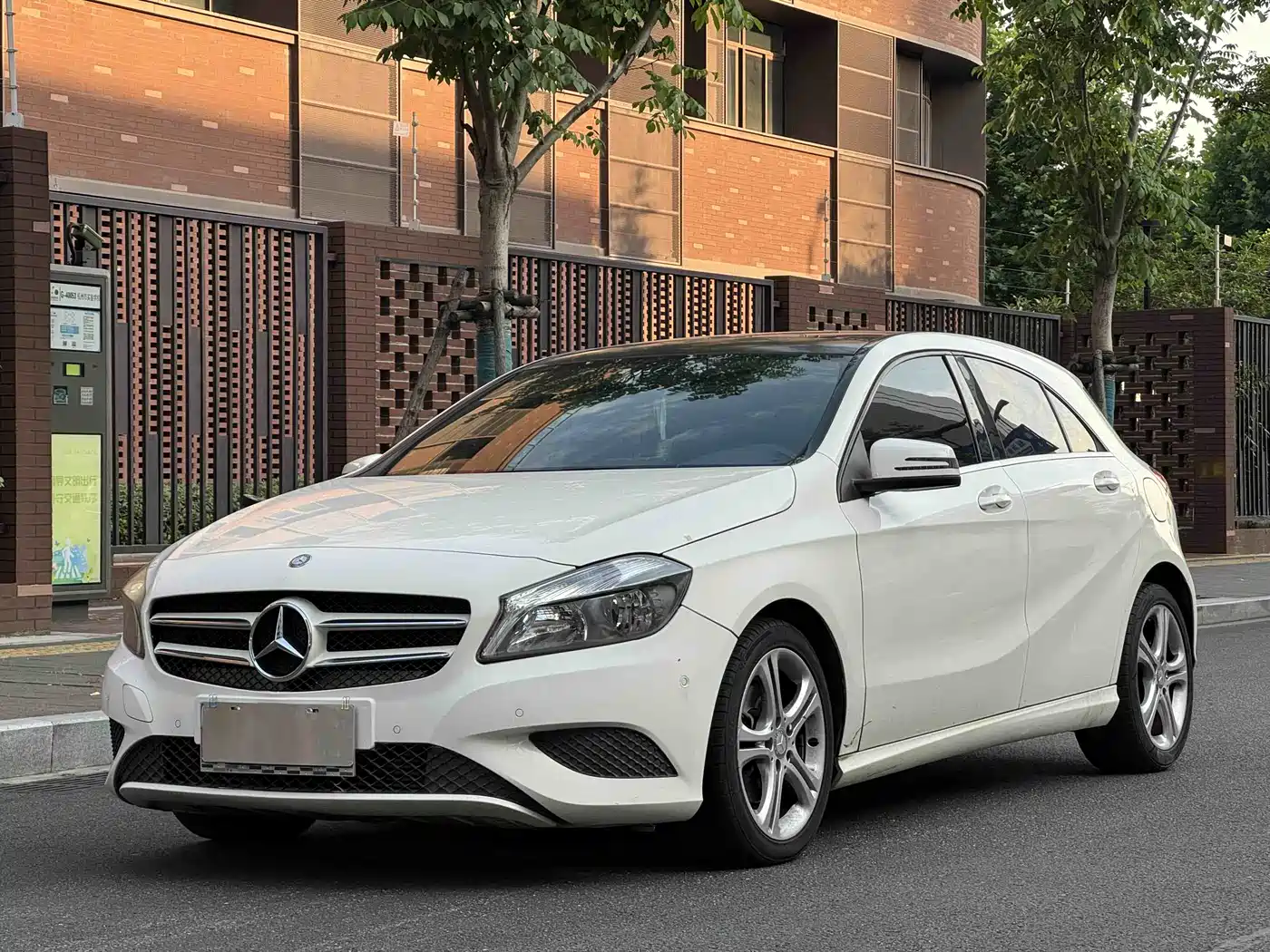 Mercedes-Benz A-Class (Import) 2013 A 180 Fashion