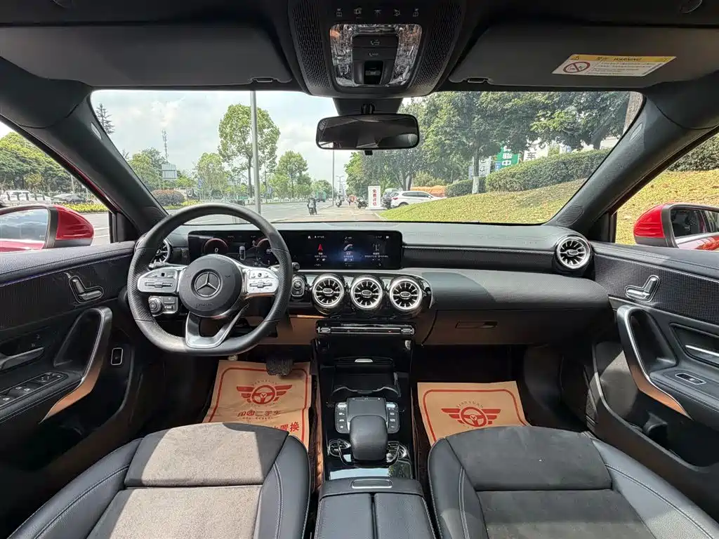 Mercedes-Benz A-Class 2021 A 200 L Sport Sedan Fashion Edition фото 11