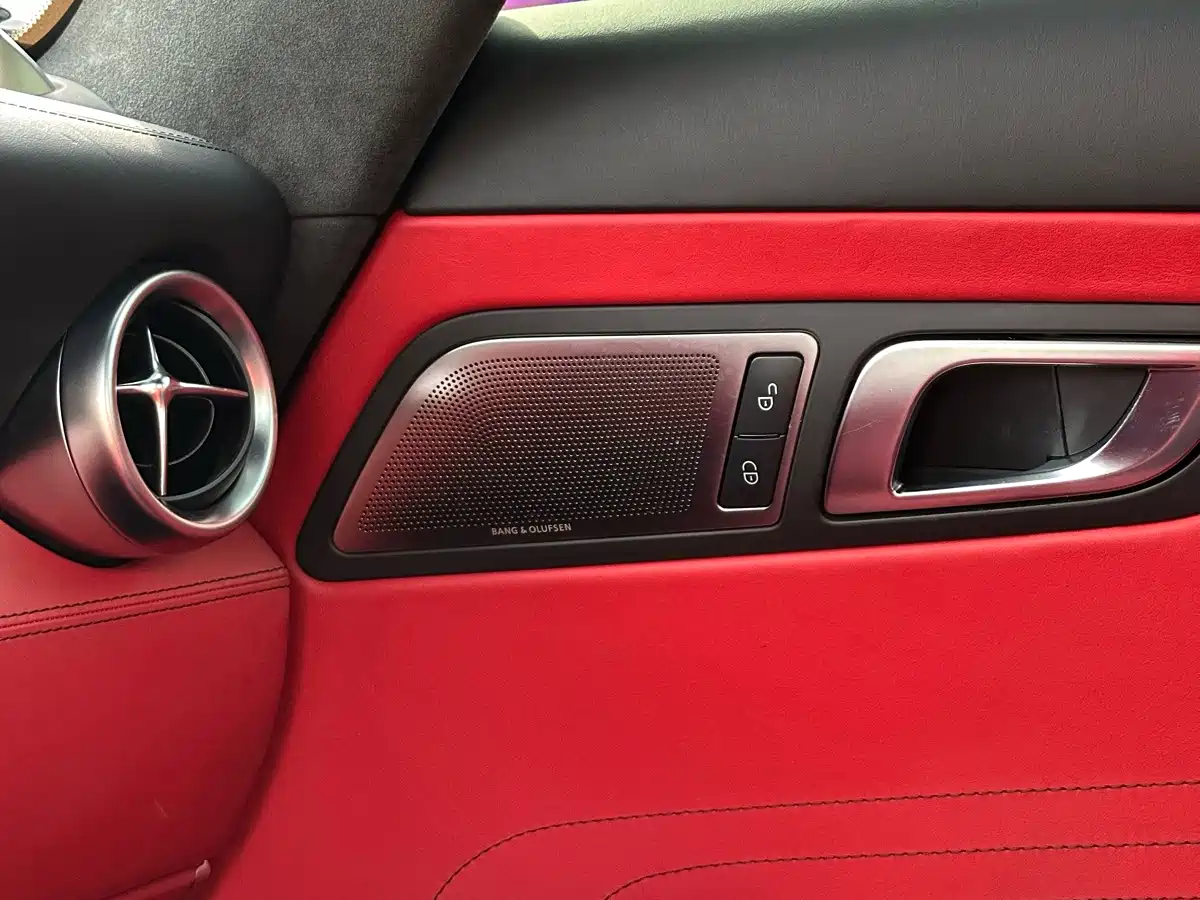 Mercedes-Benz SLS AMG 2011 2011 SLS AMG