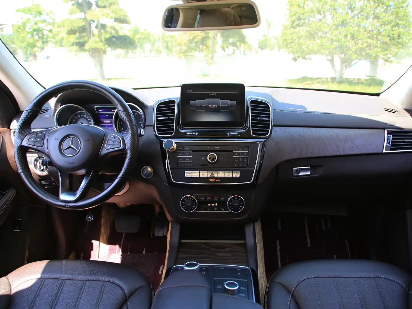 Mercedes-Benz GLE 2017 GLE 400 4MATIC фото 4