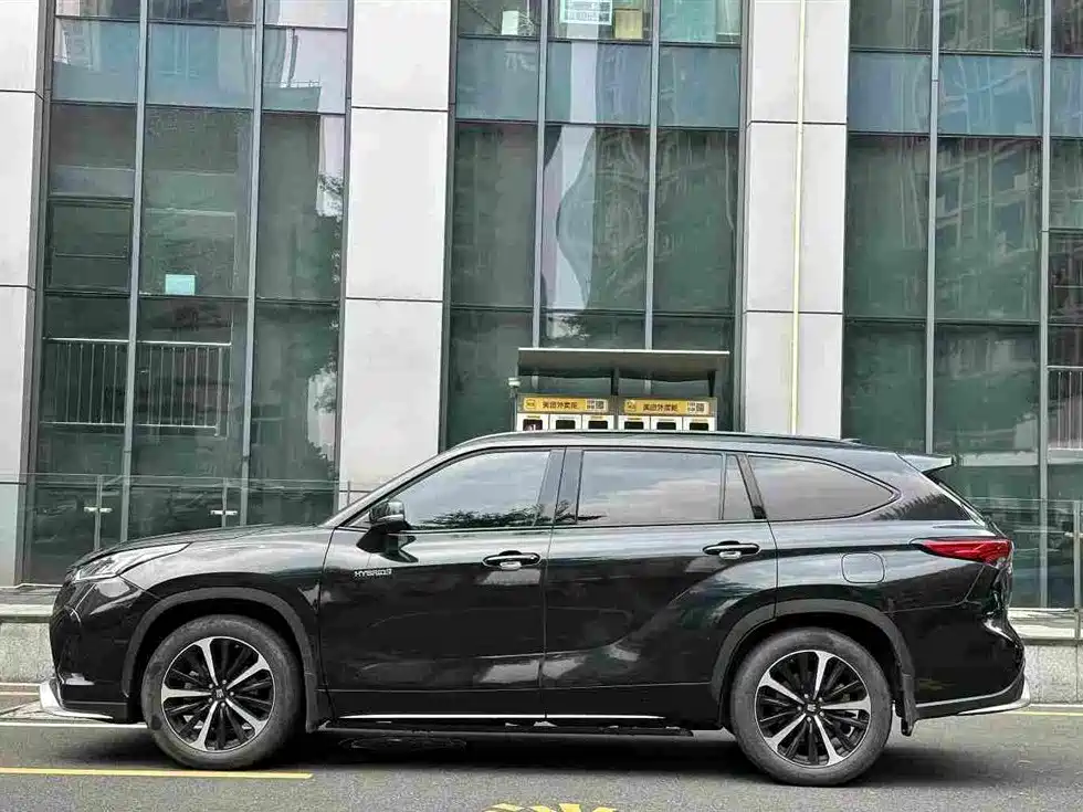 Toyota Crown Kluger 2023 2023 2.5L HEV AWD Flagship Edition