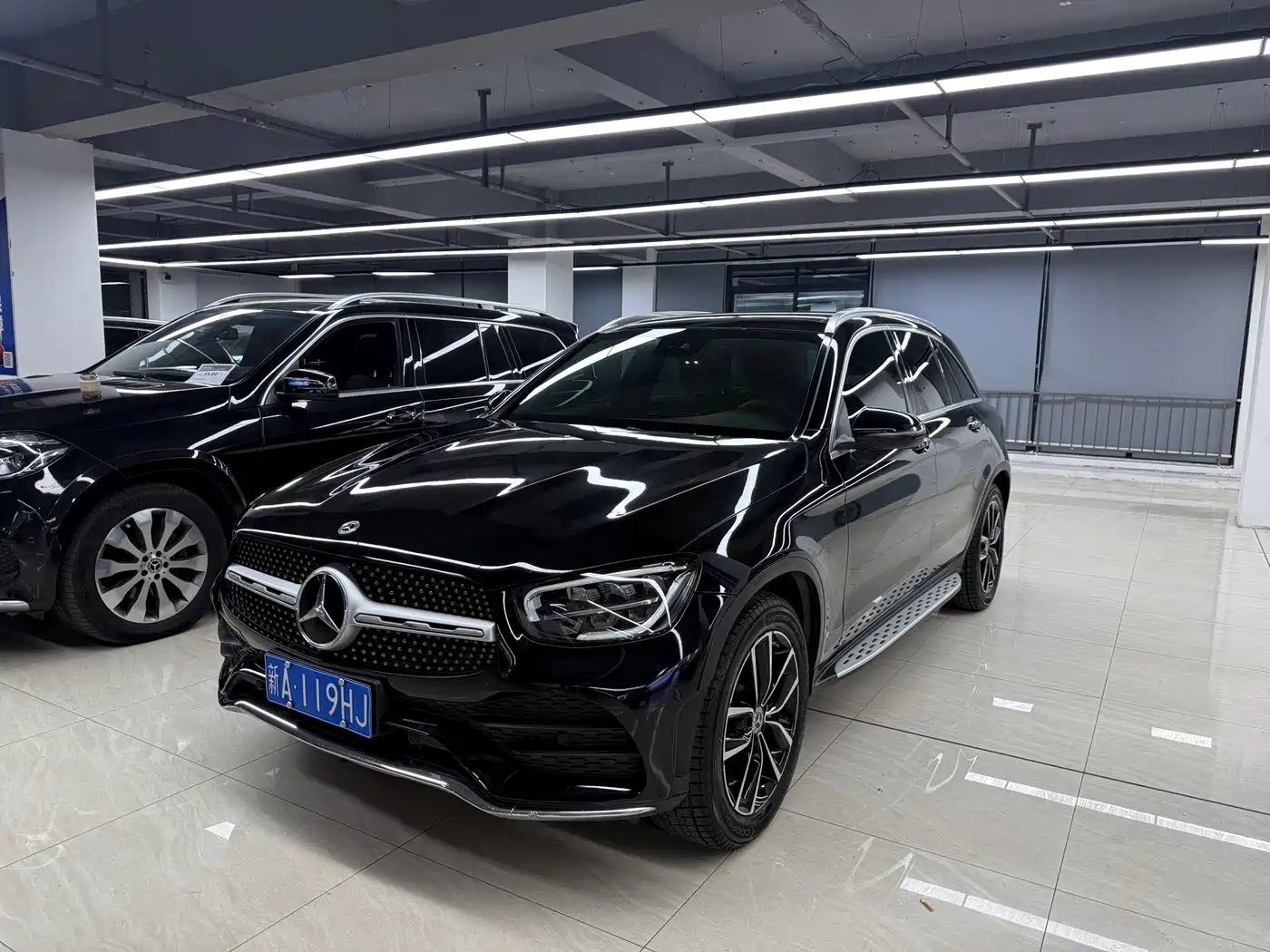 MERCEDES-BENZ GLC