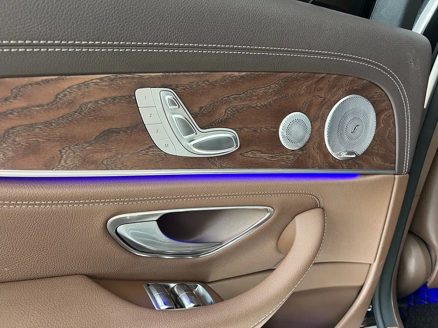 Mercedes-Benz E-Class 2020 Facelift E 300 L Exclusive фото 43
