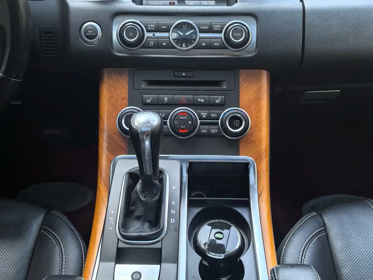 Land Rover Range Rover Sport 2010 5.0 SC V8 HSE фото 10