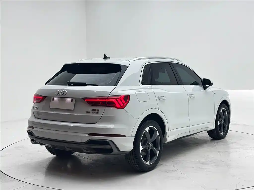Audi Q3 2022 35 TFSI Fashion Dynamic фото 6