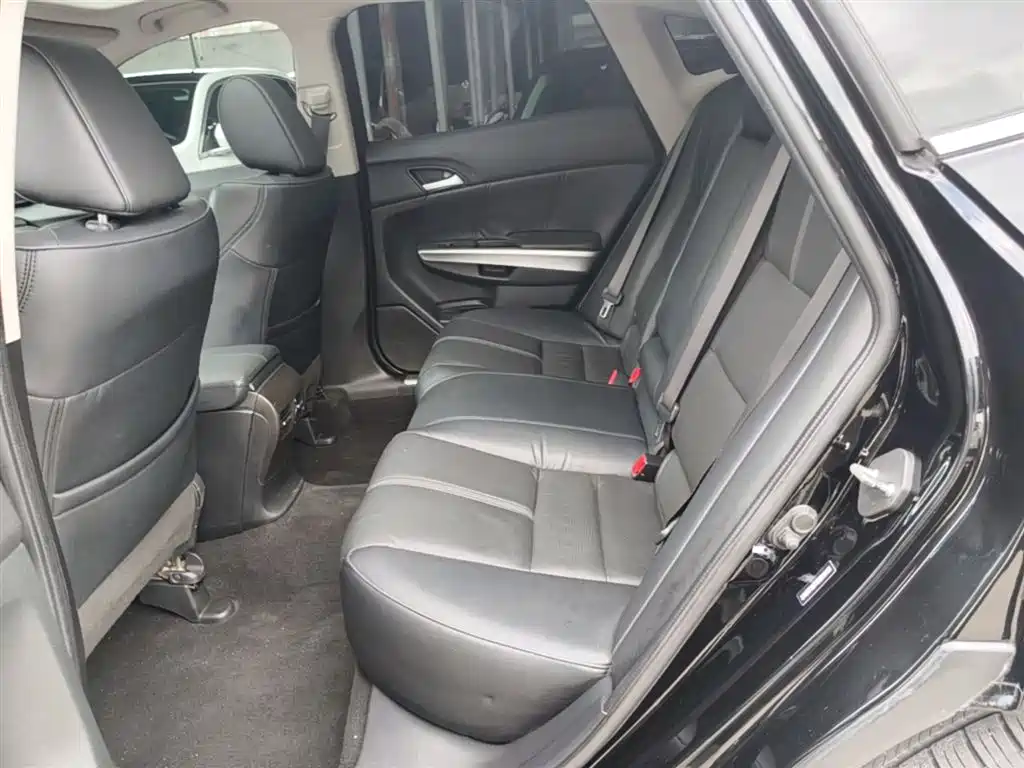 Honda Crosstour 2016 2014 2.4L Luxury Edition