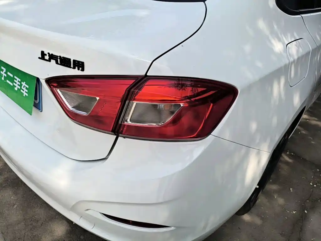 Chevrolet Cruze 2019 2018 Redline 320 Automatic Pioneer Edition