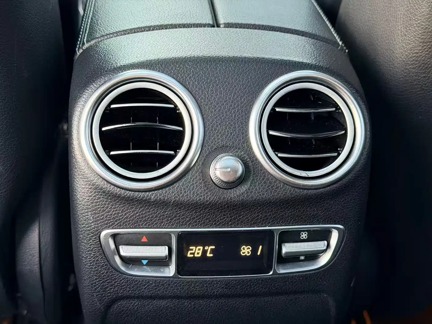 Mercedes-Benz GLC 2016 GLC 300 4MATIC Dynamic фото 21