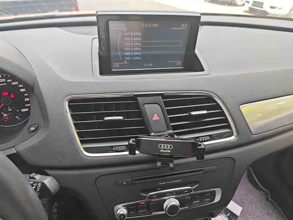 Audi Q3 2015 35 TFSI Progressive фото 20