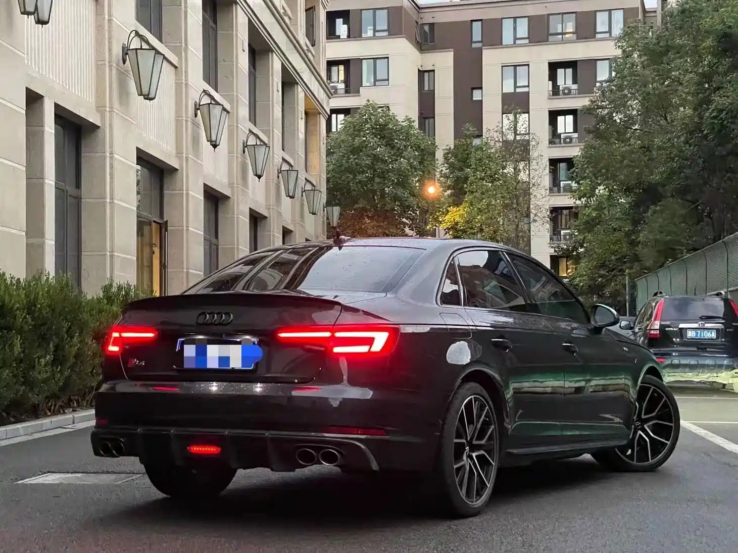 Фото 9 - Audi S4