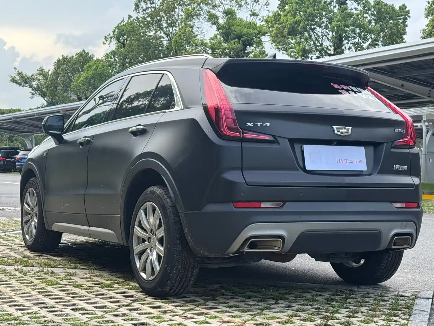 Фото 8 - Cadillac XT4