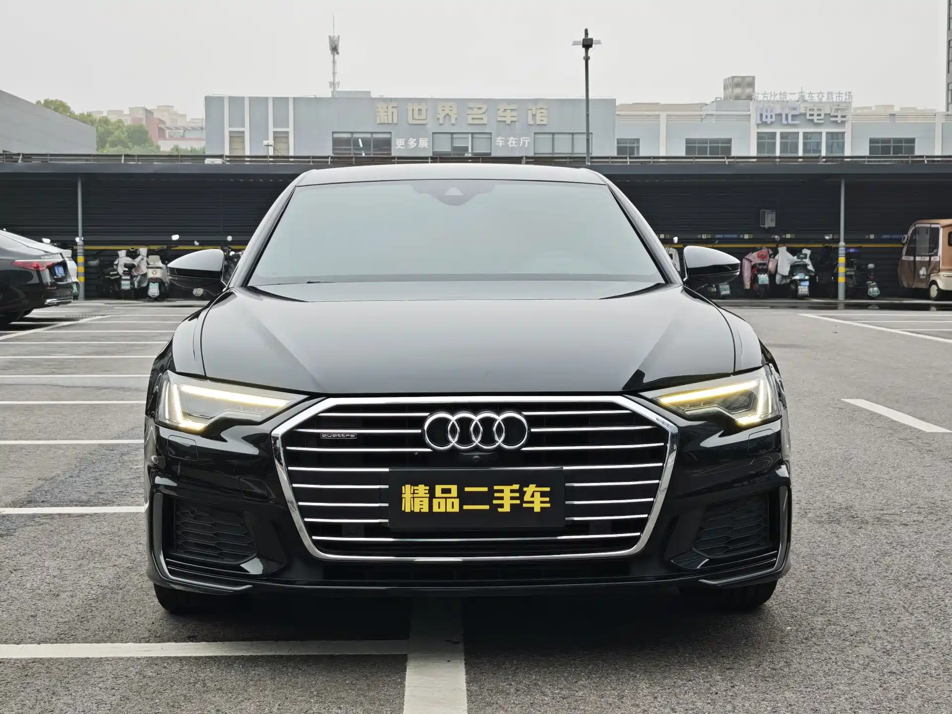 Фото 2 - Audi A6L