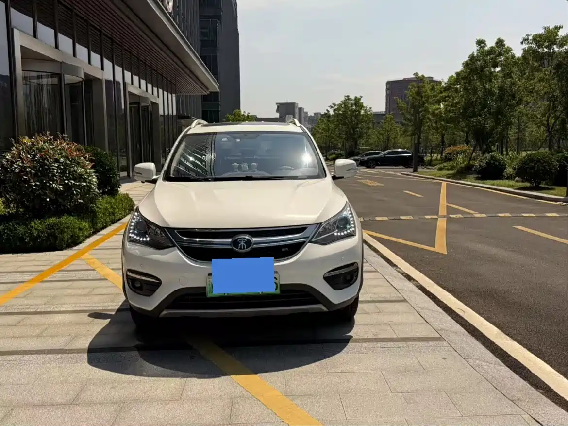 BYD Song New Energy 2017 Song DM 1.5TID Full-time 4WD Luxury фото 2