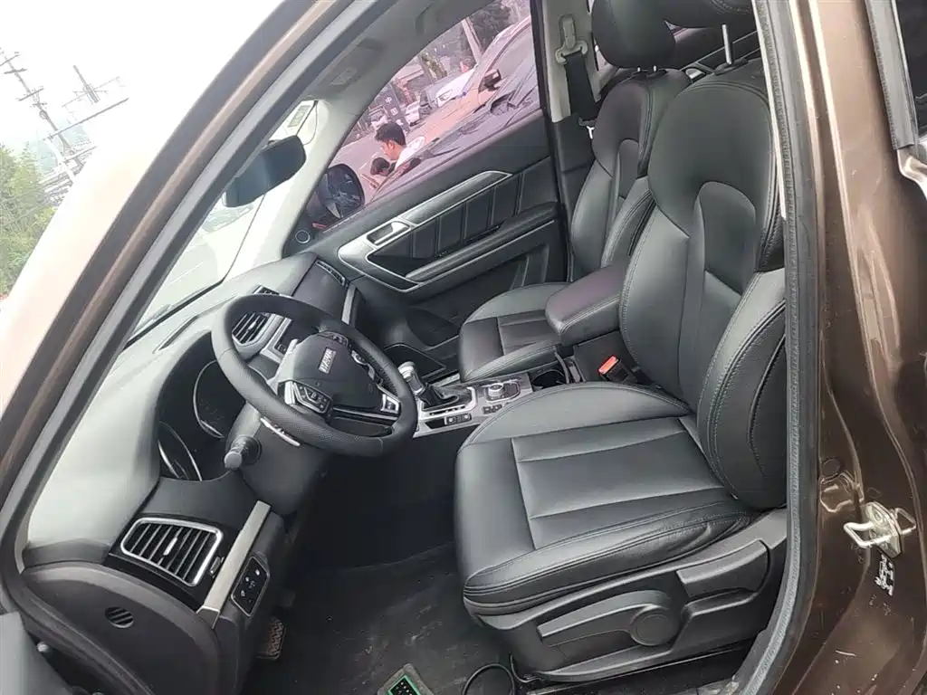 Haval H6 Coupe 2016 Blue Label 1.5T Automatic 2WD Urban фото 15
