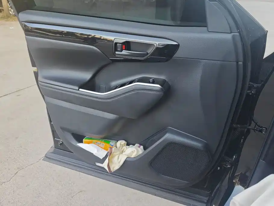 صورة 7 - Toyota Highlander