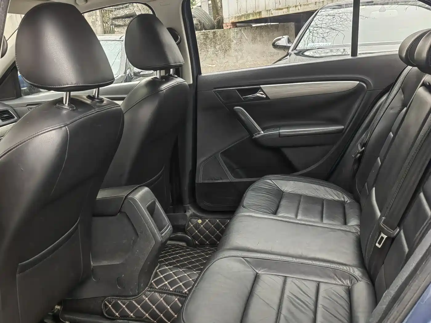 Volkswagen Lavida 2013 1.4TSI Manual Luxury Edition фото 4