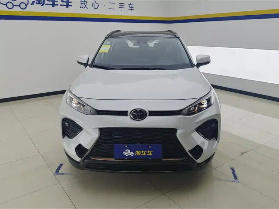 Toyota Wildlander 2024 2.0L CVT 2WD Luxury PLUS Edition фото 2