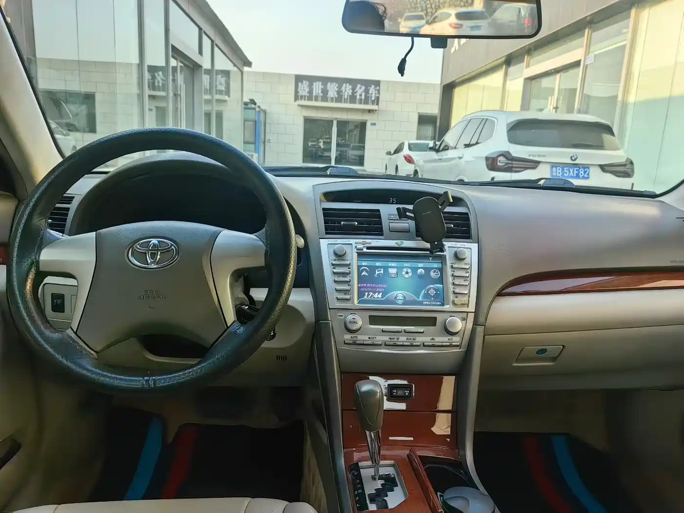 Toyota Camry 2013 200E Classic Elite Edition фото 8