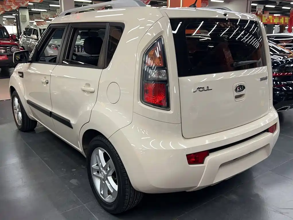 Kia Soul 2015 2013 1.6L MT GL