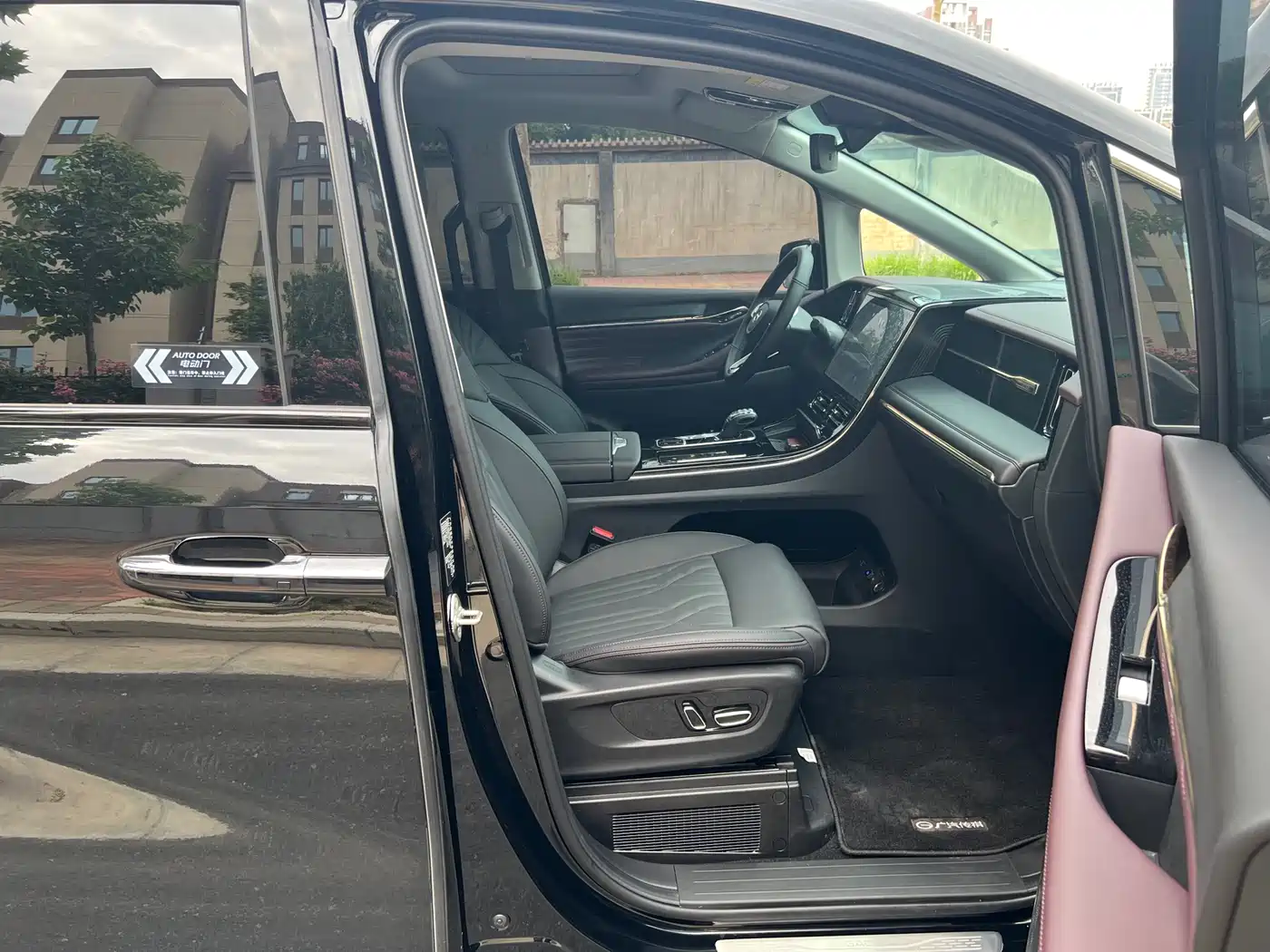 GAC Trumpchi Trumpchi M8 2024 Master Series Super Hybrid фото 14
