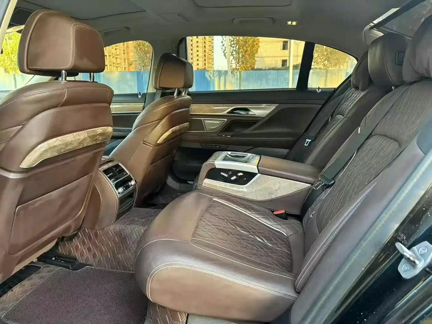 BMW 7 Series 2021 Model 730Li M Sport Package фото 6