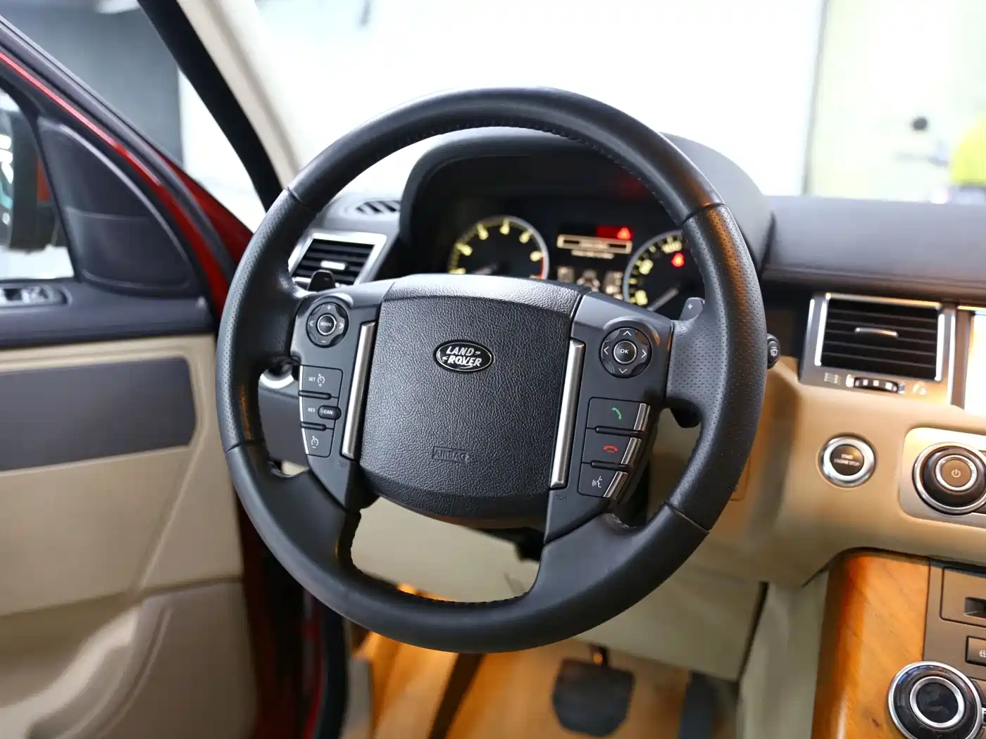 Land Rover Range Rover Sport 2010 5.0 NA V8 HSE фото 10