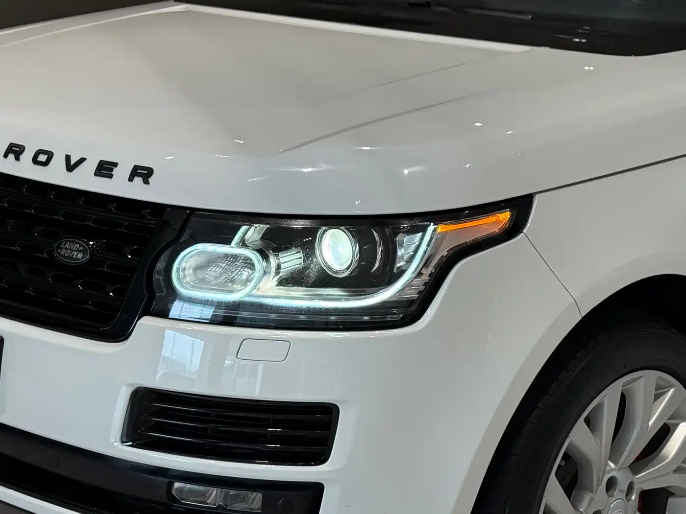Land Rover Range Rover фото 3