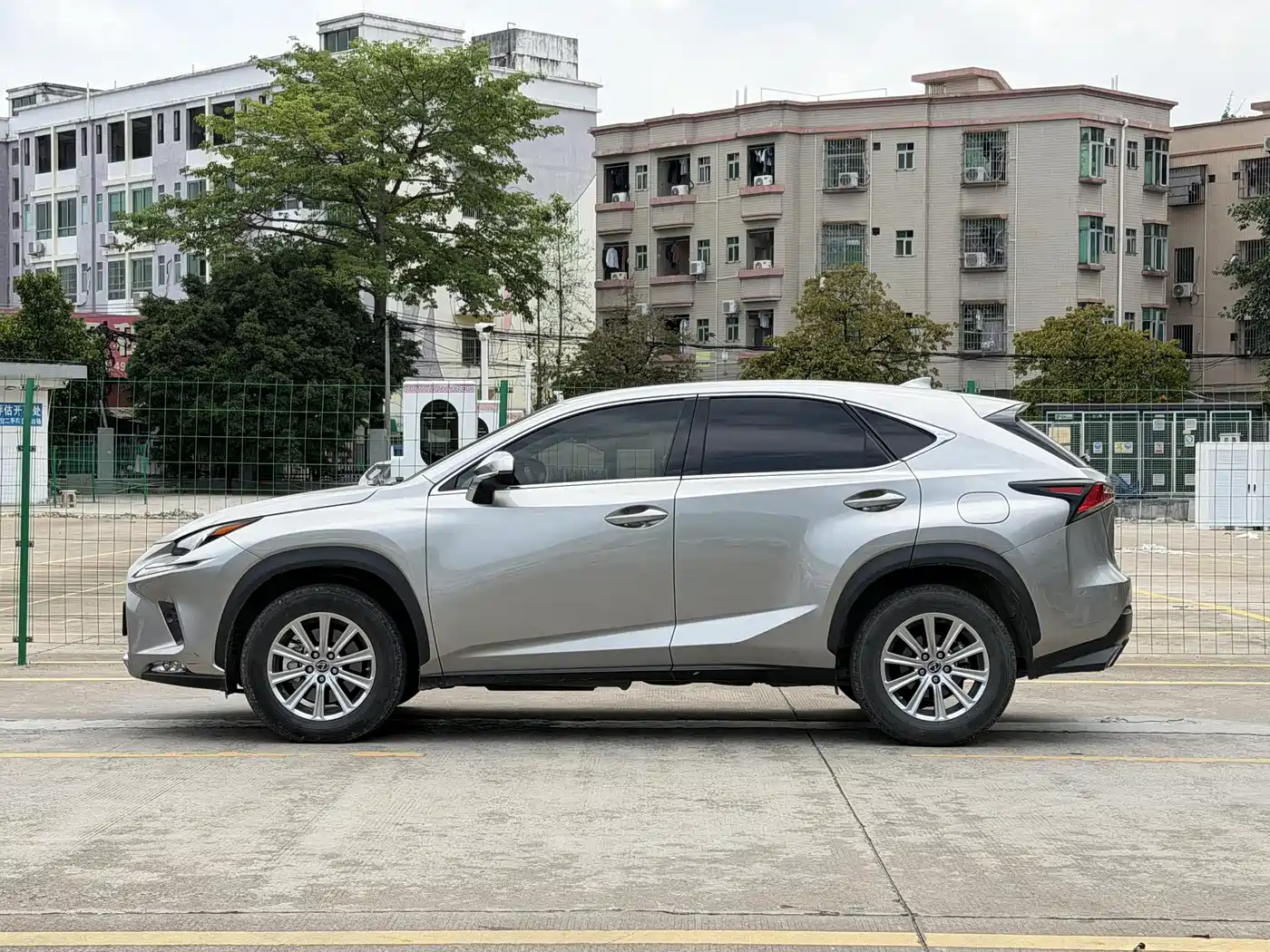 Lexus NX 2020 300 FWD F Line China V фото 4