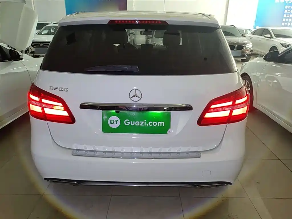Mercedes-Benz B-Class 2016 B 200 Collector's Edition фото 6