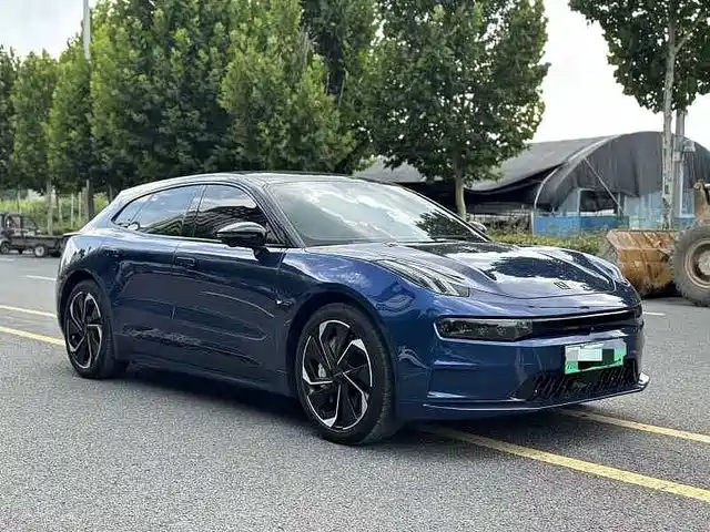 ZEEKR 001 2023