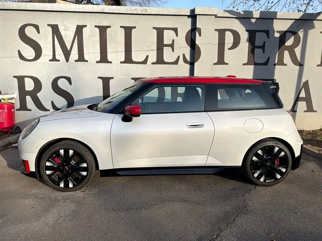 MINI ELECTRIC  JCW