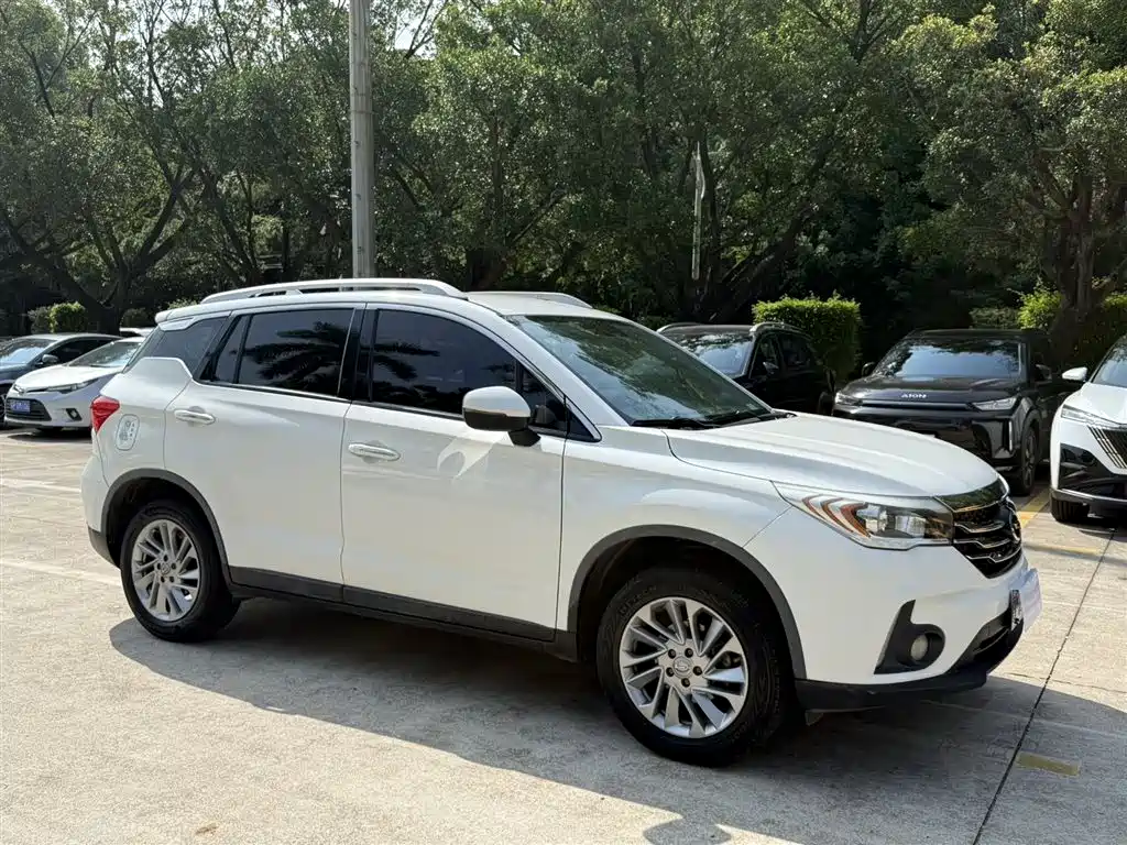 GAC Trumpchi Trumpchi GS4 2017 200T G-DCT 2WD Comfort фото 3
