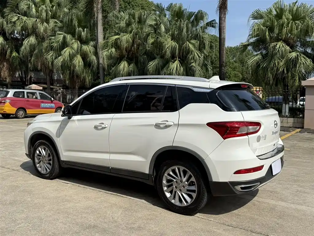 GAC Trumpchi Trumpchi GS4 2017 200T G-DCT 2WD Comfort фото 9
