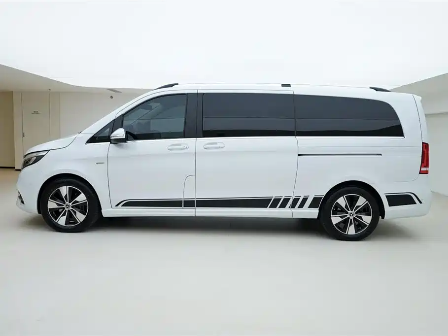 Mercedes-Benz V-Class 2020 Model V 260 L Long Wheelbase Luxury фото 3