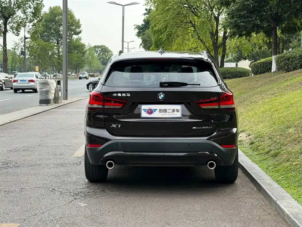 BMW X1 2020 sDrive20Li Fashion Model фото 5