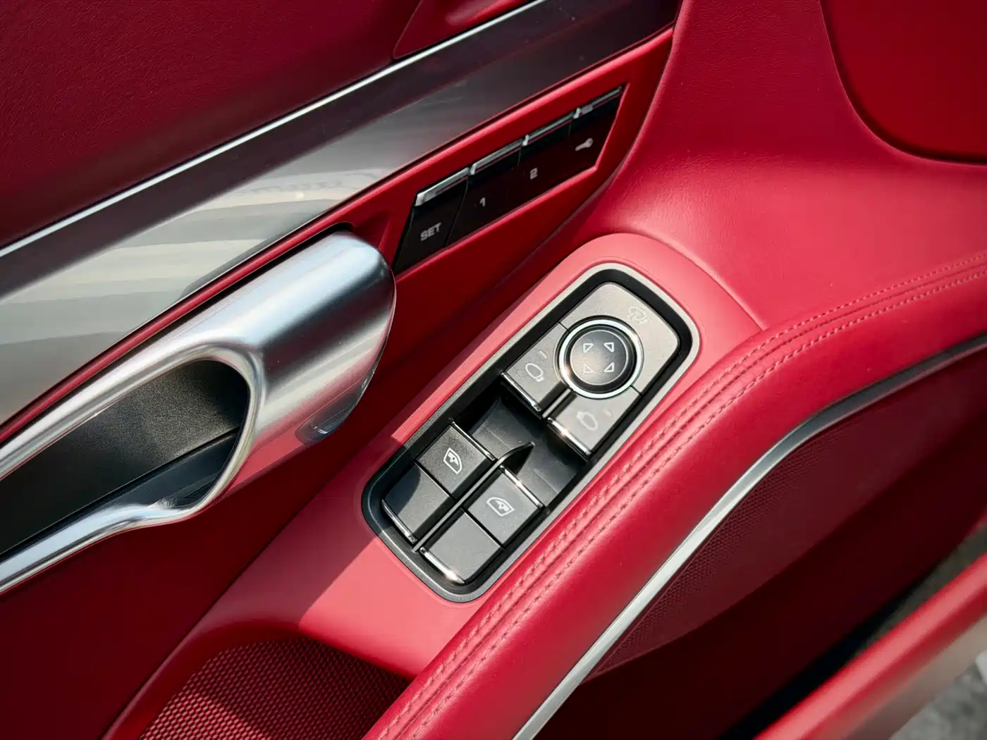 Porsche 718 2018 Cayman 2.0T фото 8