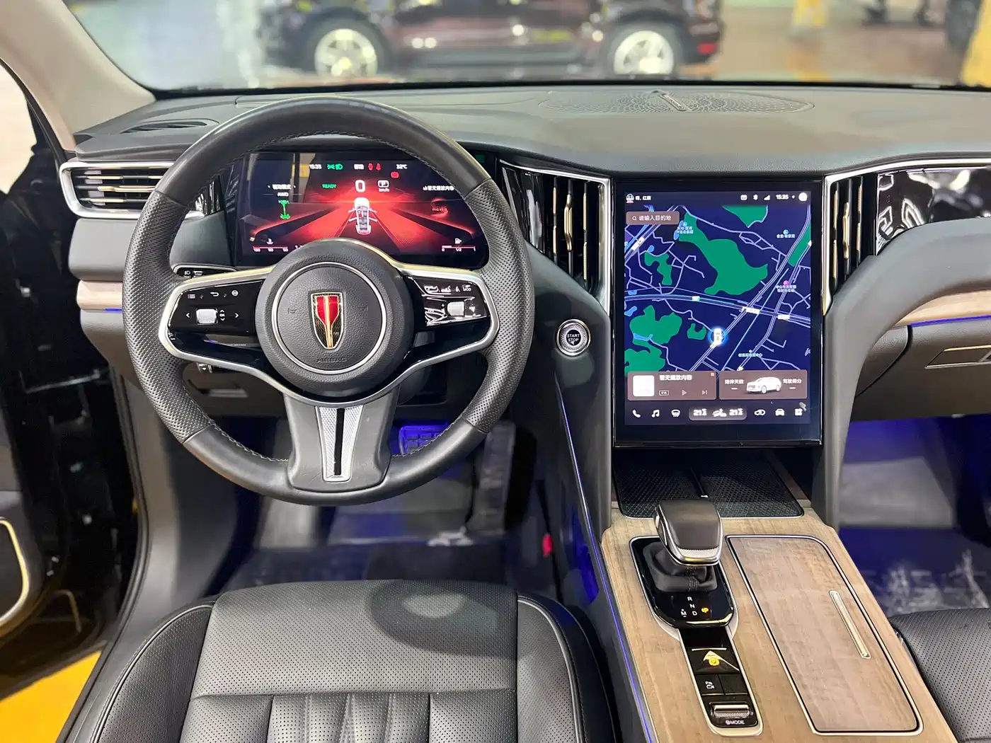 Hongqi HS7 2023 2.0T Auto 4WD Qi Chang Edition 6-Seater фото 15