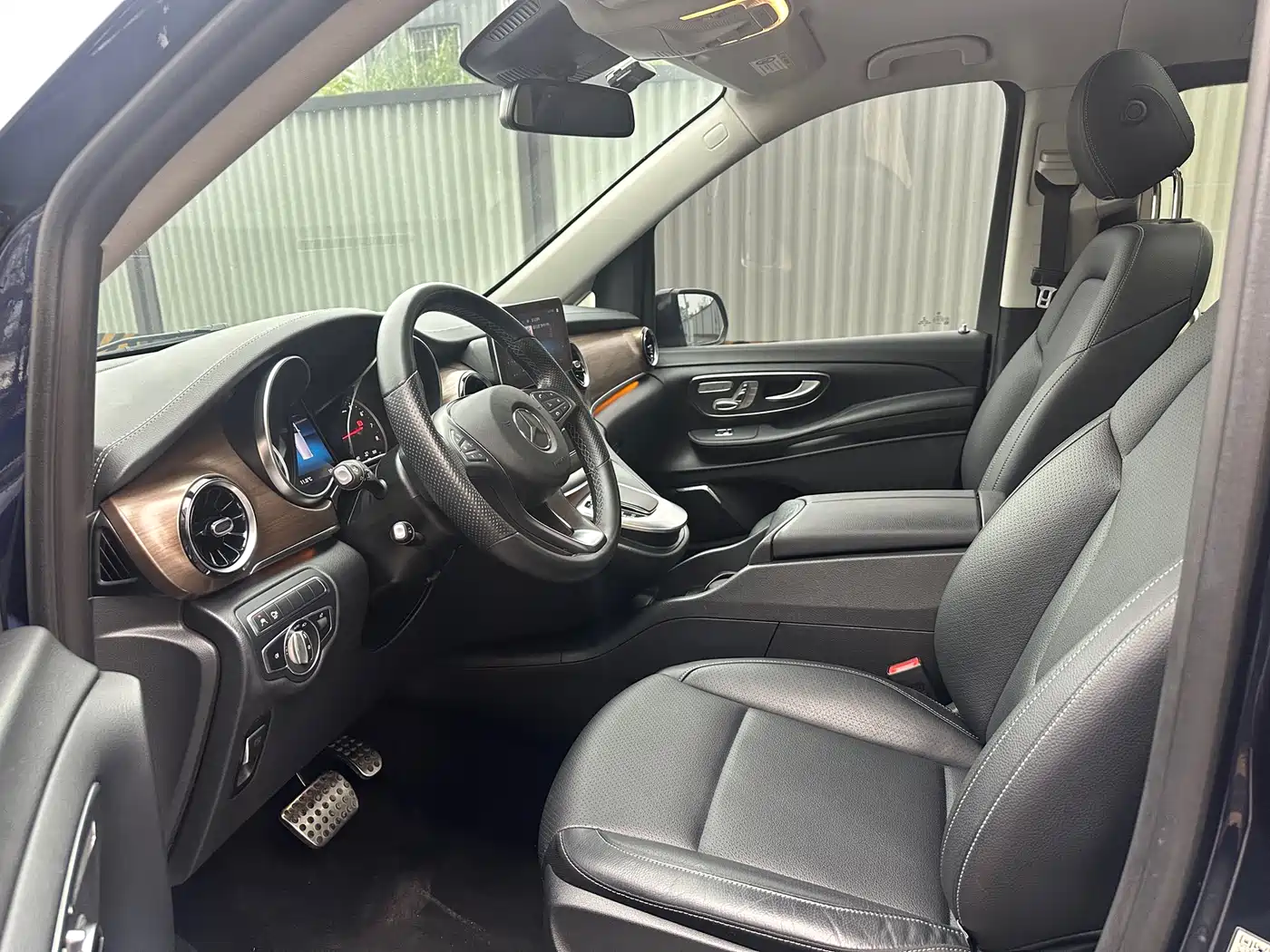 MERCEDES-BENZ V CLASS