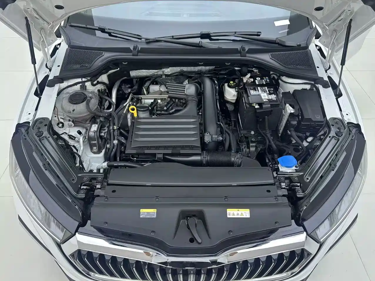 Škoda Octavia 2023 Facelift PRO TSI280 Premium Edition фото 24