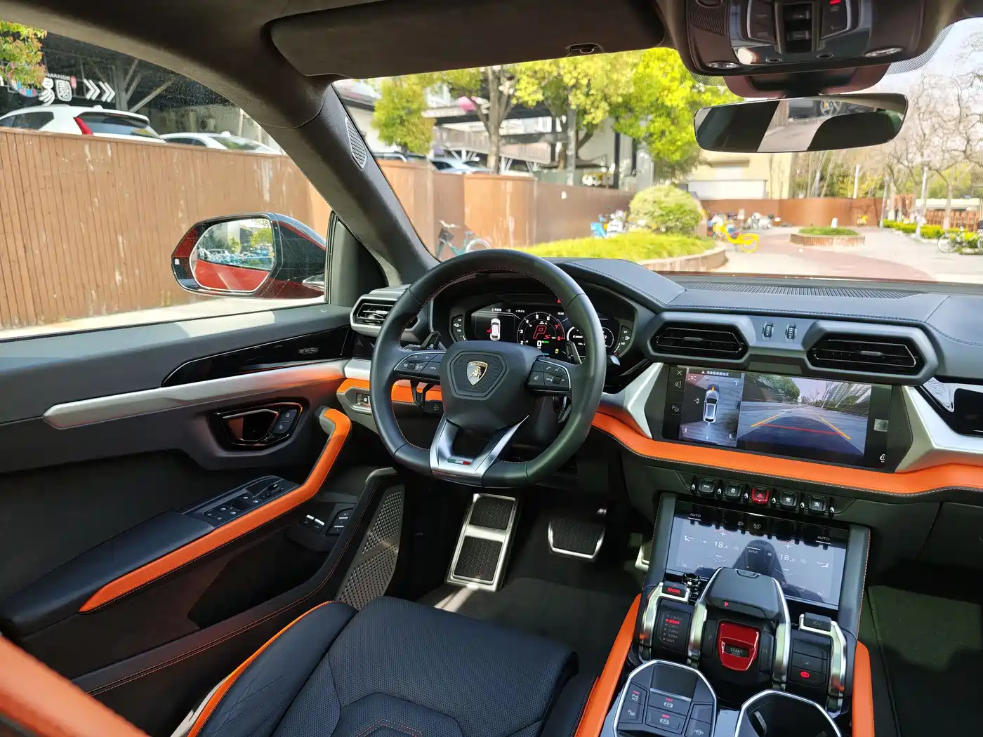 Lamborghini Urus SE 2025 4.0T Standard Edition фото 17