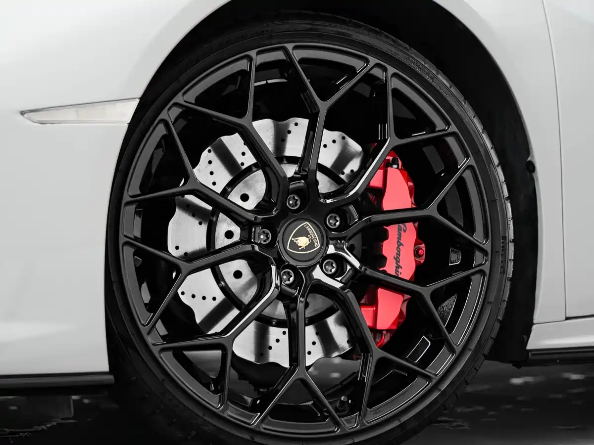 LAMBORGHINI HURACÁN