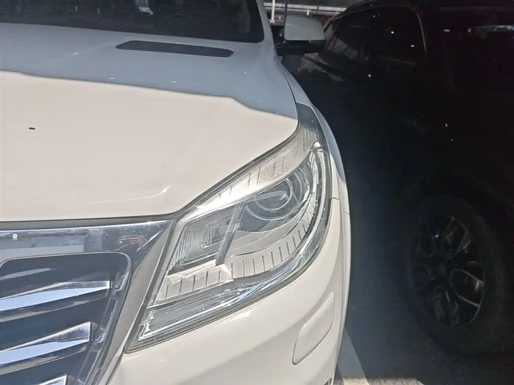 Haval H9 2015 2.0T 4WD Luxury 7-Seater фото 24