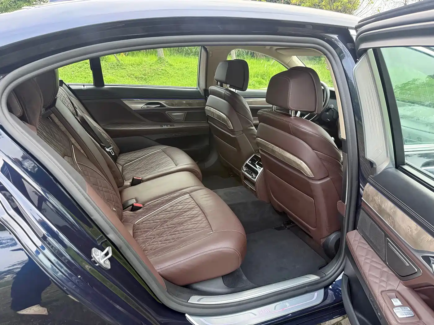 BMW 7 Series 2019 740Li Leading Luxury Package фото 13
