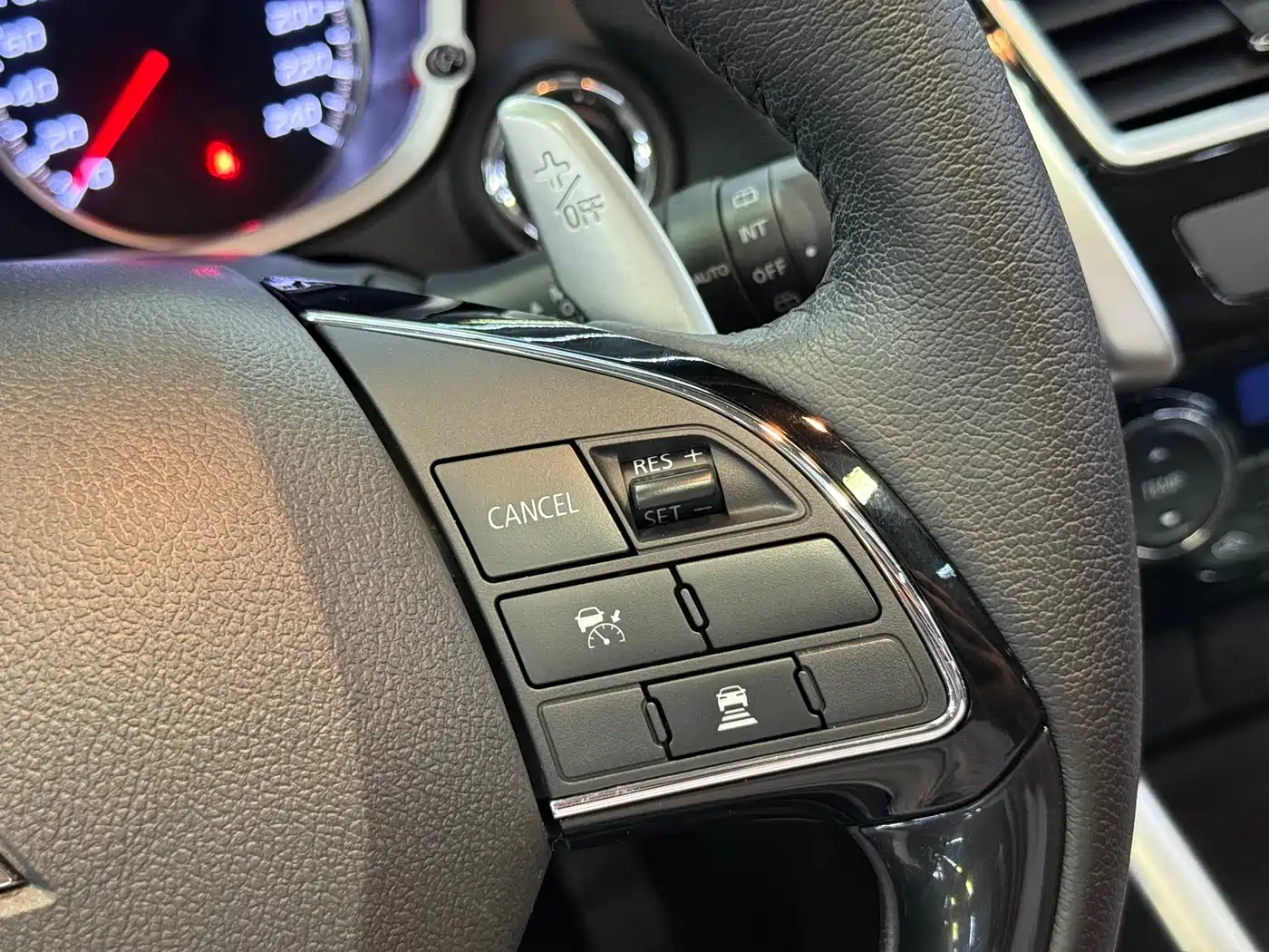 Mitsubishi Eclipse Cross 2018 1.5T CVT AWD True Self Edition фото 12