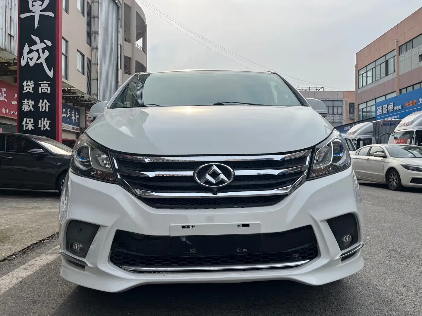 SAIC Maxus Maxus G10 2018 PLUS 2.0T Automatic Executive Edition фото 2
