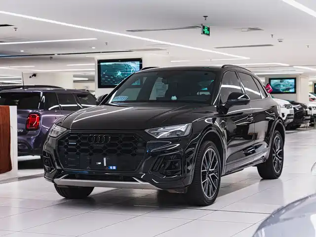 Audi Q5L 2024 Model 45 TFSI Luxury Dynamic